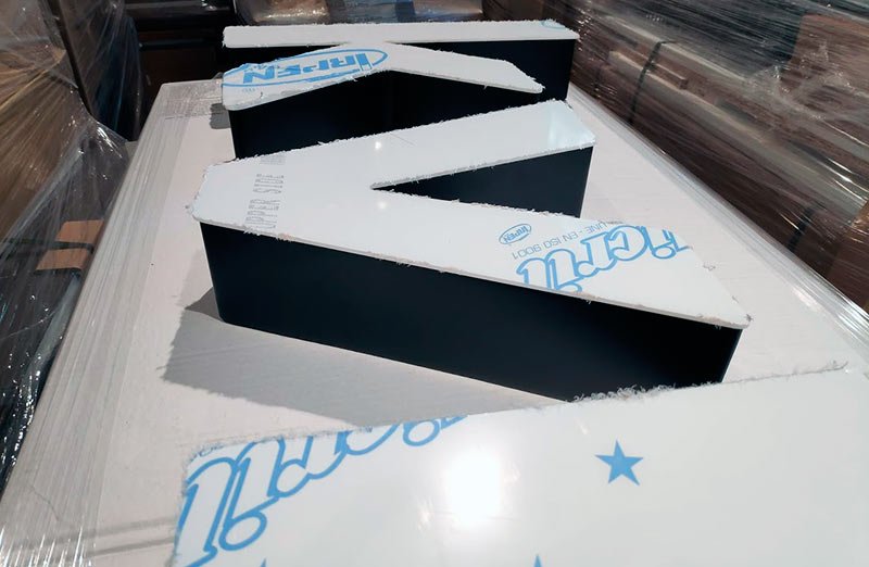 letras iluminadas para rótulos