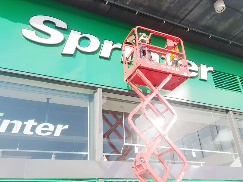 rótulos para tiendas de deporte