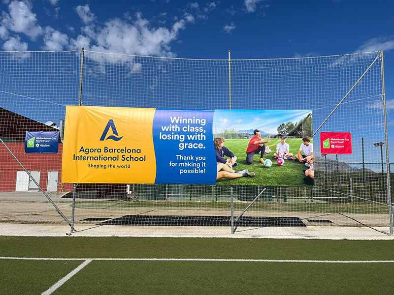 lona publicitaria exterior colegio campo deportivo