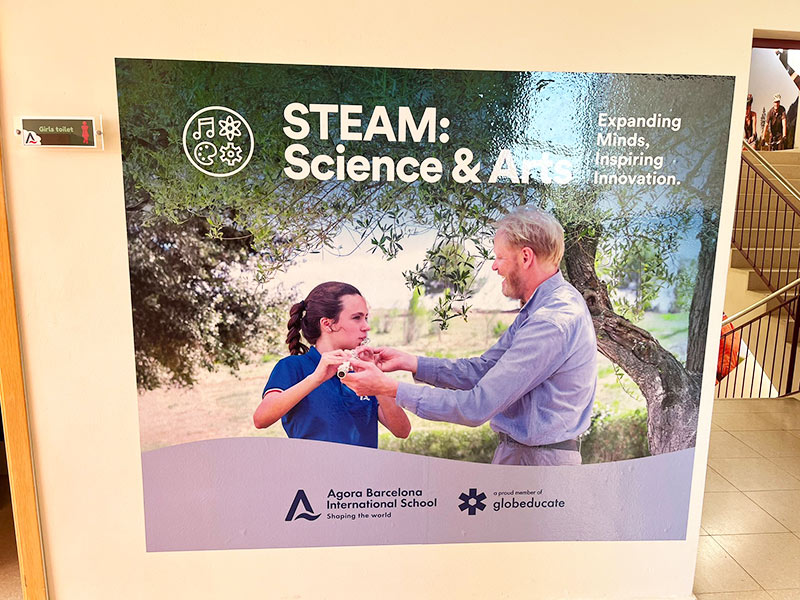 rotulación de pasillos para colegios y academias