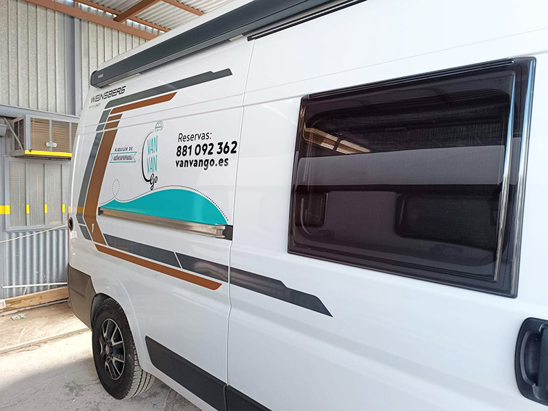 rotulación de caravanas y furgos camper