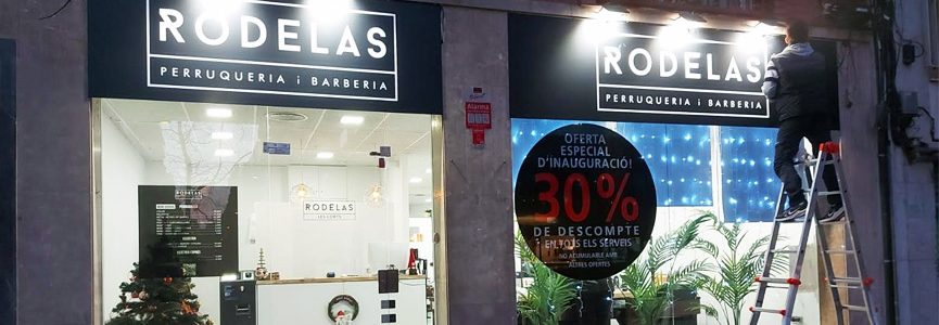 normativa y permisos para instalar rótulos en Barcelona y Madrid