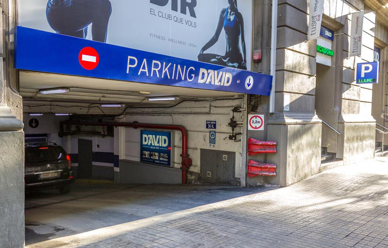 rótulo para parking en Barcelona centro