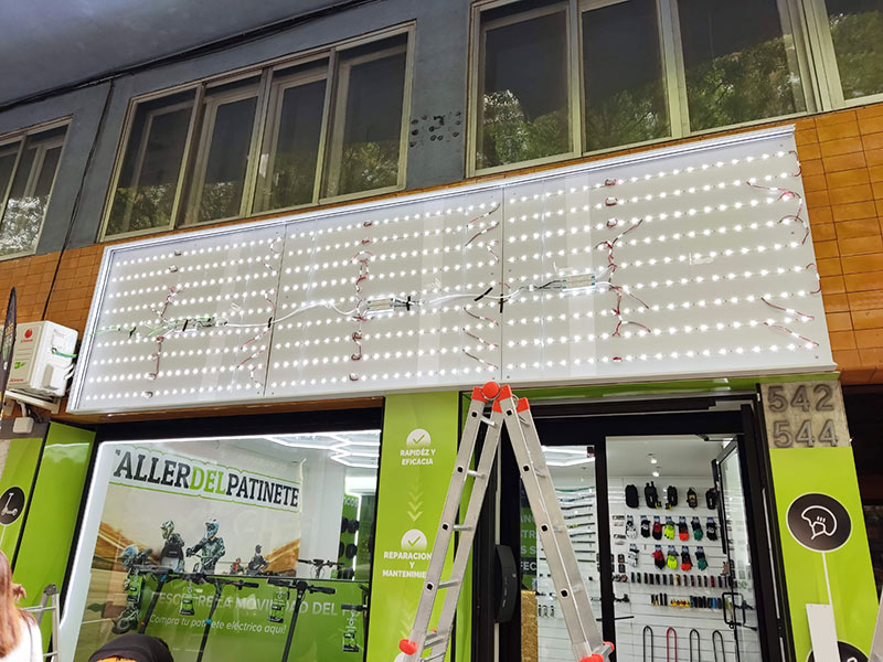 rótulos luminosos en Mataró y Maresme